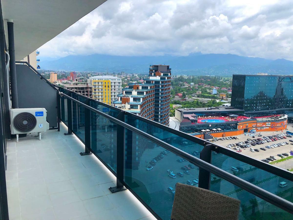 Orbi Beach Tower Batumi Exteriör bild
