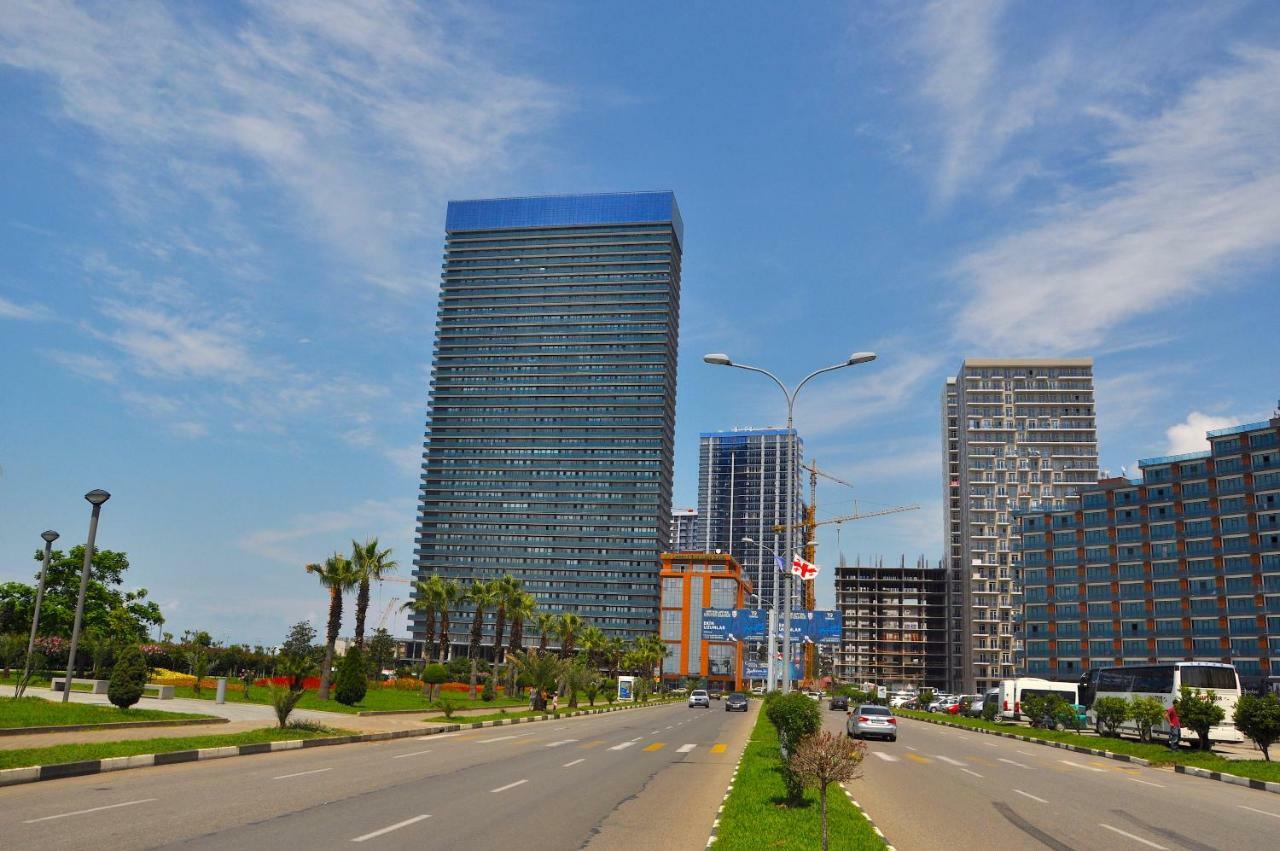 Orbi Beach Tower Batumi Exteriör bild