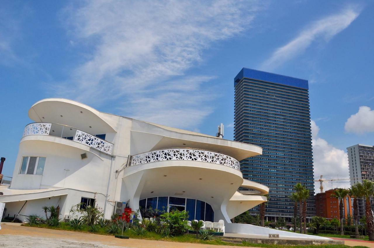 Orbi Beach Tower Batumi Exteriör bild